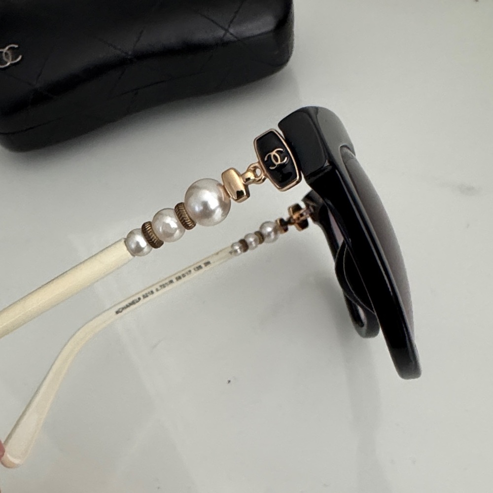 Chanel Black Sunglasses with Case - Picture 5 of 8